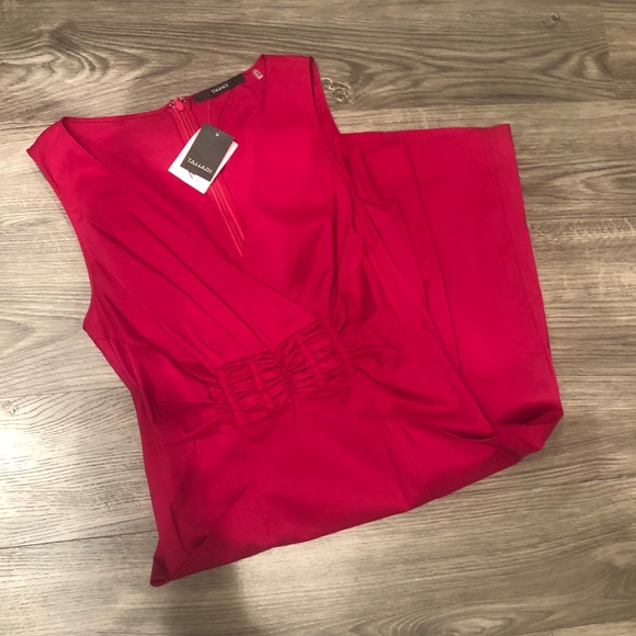 Tahari Dresses & Skirts - NWT Tahari Parky Dress with Pockets - Size 6